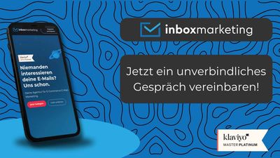 Ein Handy, mit einem Screenshot von der Webseite https://inbox-marketing.de
